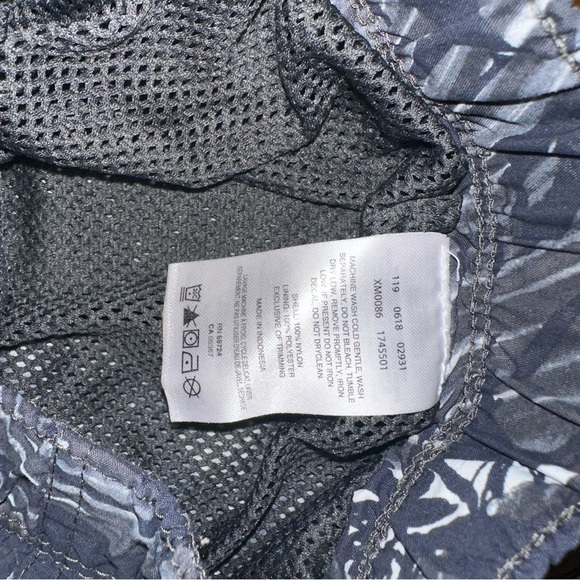 Mens XXL Columbia Swim, Hiking shorts tropical Pattern - Picture 6 of 10